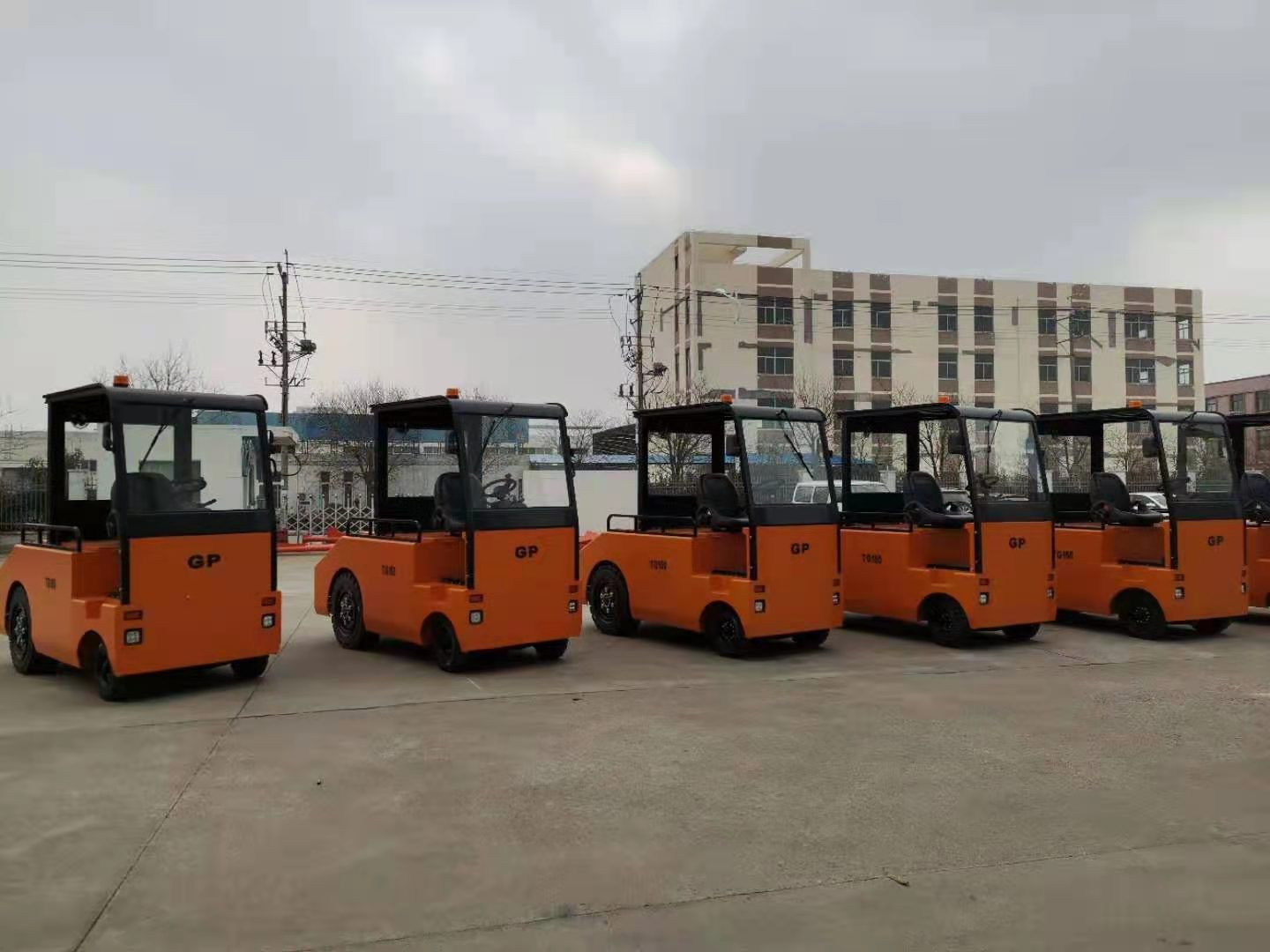 Tractor de remolque eléctrico de 15 toneladas y 20 toneladas.